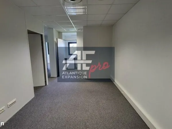 BUREAUX 52 m² SAINT NAZAIRE