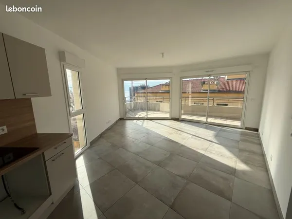 Appartement 3 pieces avec cave et garage en sous-sol