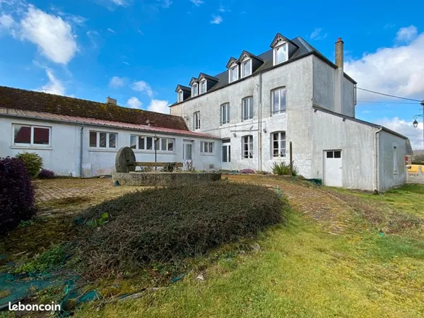 Maison 8 pièces 367 m²