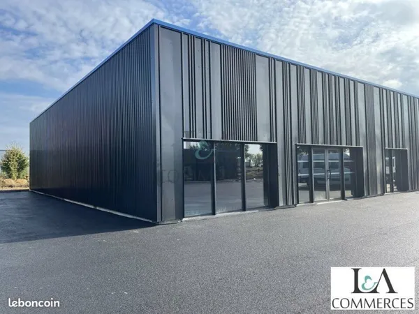 LOCAL D'ACTIVITE 300 m² MONTBAZON