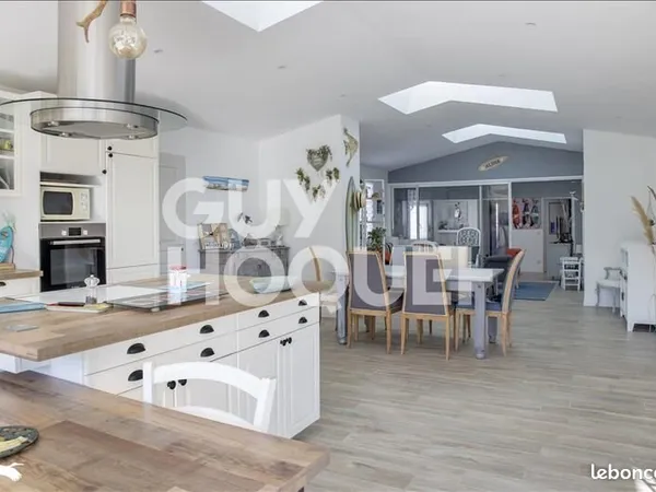 Maison 7 pièces 150 m²
