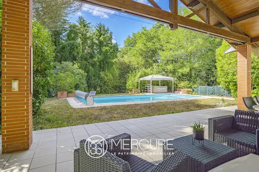 Maison 7 pièces 220 m²