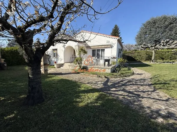 Opportunité à saisir ! Maison avec potentiel sur terrain de