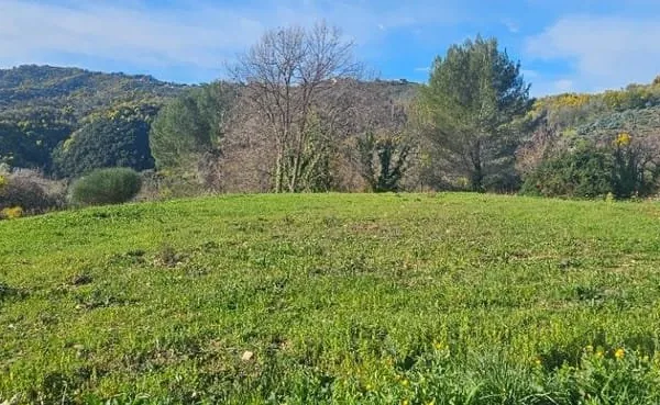 Terrain 2880 m²