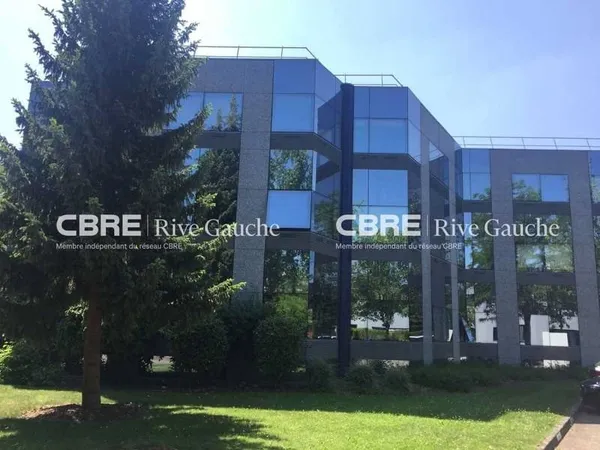 Bureaux 225 m²