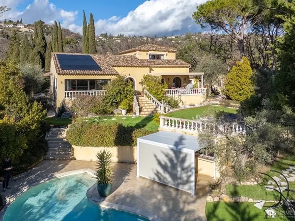 Achat : Maison Montauroux (83440)
