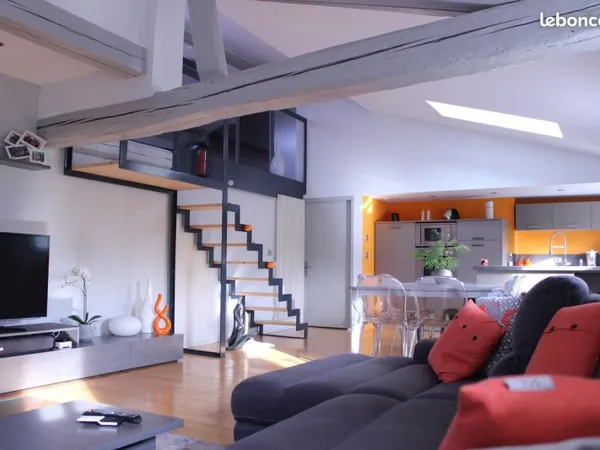 Bel appartement place Carnot