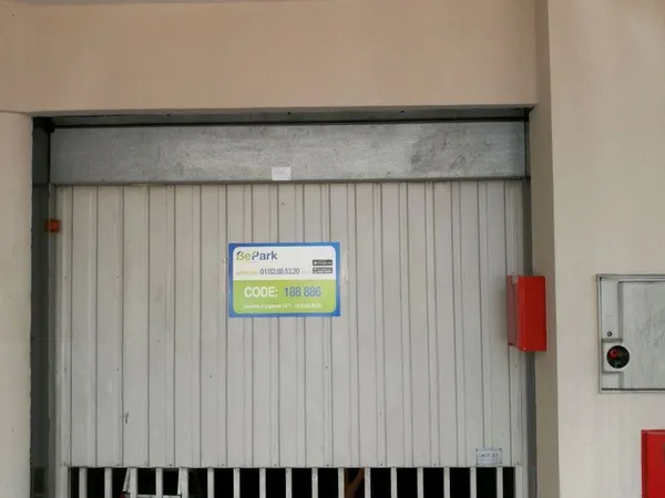 Parking 12 m²