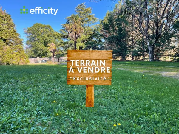 Terrain 940 m²