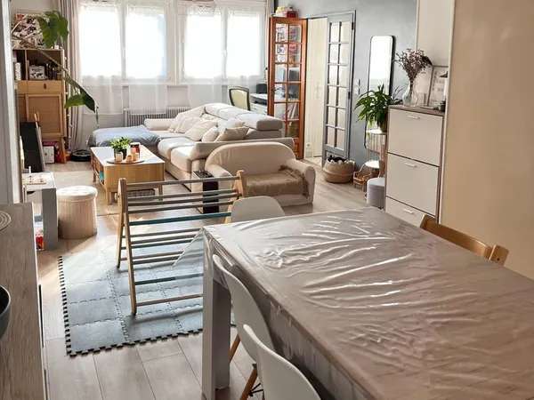 Maison lumineuse avec jardin, terrasse et 3 chambres - Sotteville-lès-Rouen