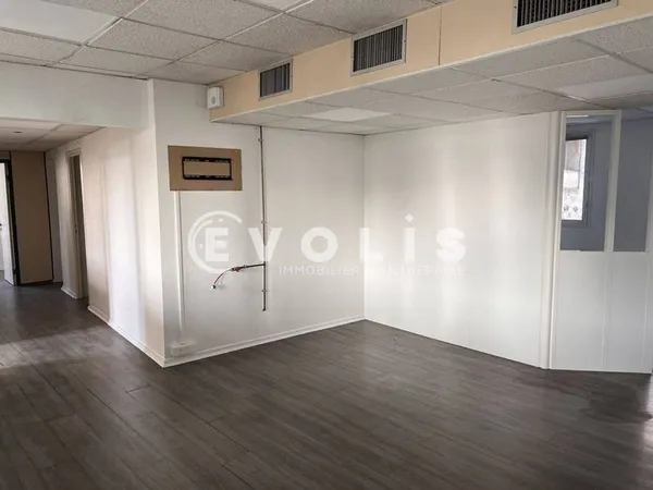 Bureau 280 m²