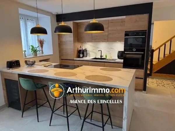 Maison 6 pièces 182 m²