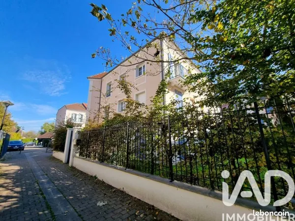 Studio 1 pièce 28 m²