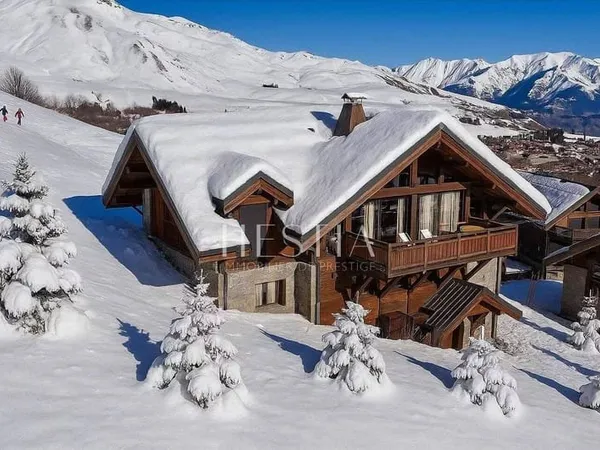 Chalet 7 pièces 265 m²
