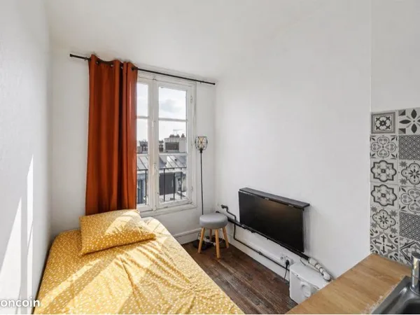 Studio lumineux vue dégagée - 7e étage avec ascenseur - location meublée temporaire 1 mois - dispo l