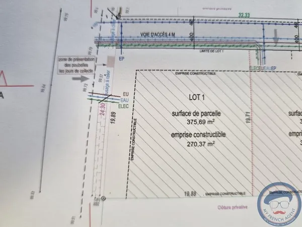 AMBOISE - Terrain à bâtir viabilisé - 375 m2 - Façade de 20