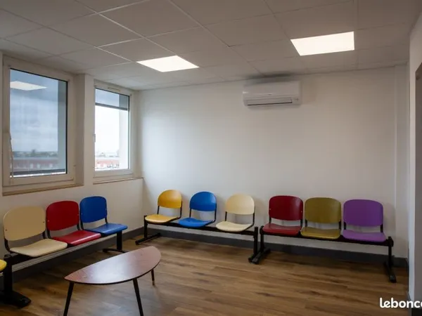 Cabinet fonctionnel phonique neuf hyper centre PMR