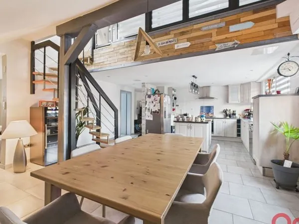 Appartement 4 pièces 93 m²