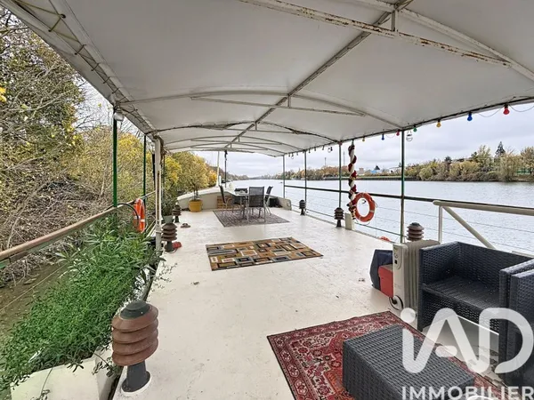 Péniche 6 pièces 165 m²