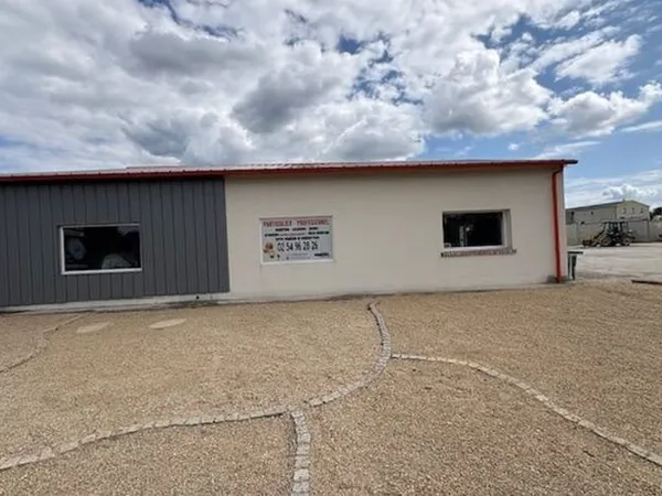 Local commercial 132 m²