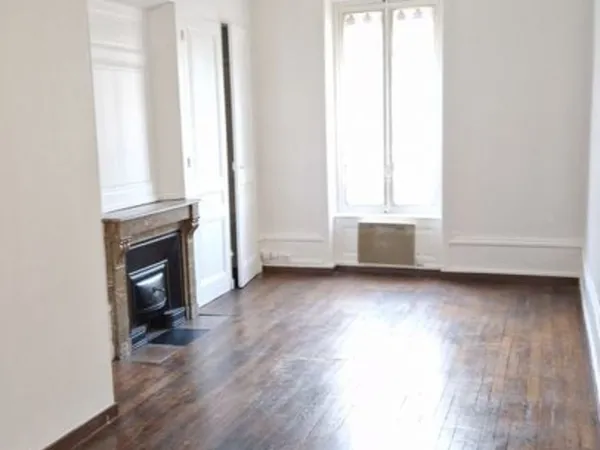 JOLI T2 DE 42 m² LYON 3