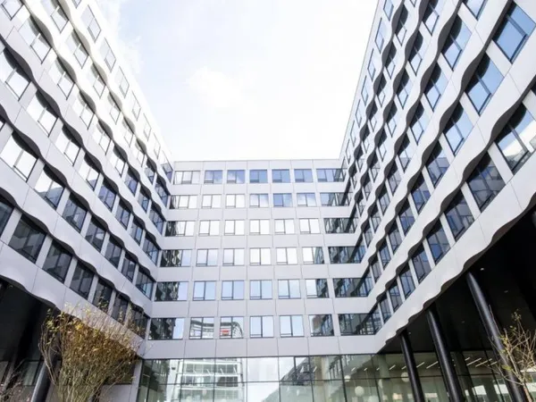 Bureau 7058 m²