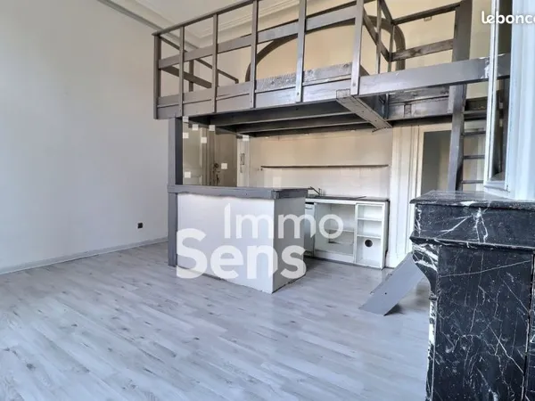 Studio 1 pièce 24 m²