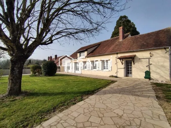 Maison de 5 pièces avec une vue sur la campagne!