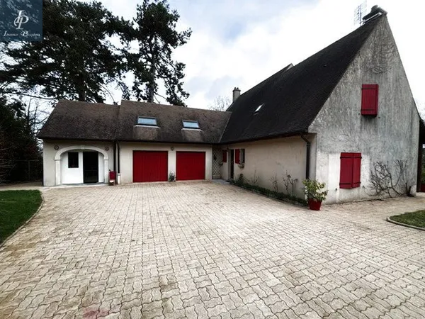 A VENDRE MAISON T6 AUTUN