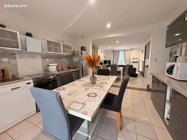 Maison 6 pièces, 131.82m², entièrement rénovée, Machecoul St-Même