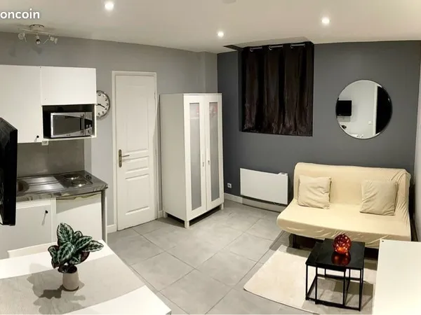 🏡 Studio meublé 14 m² - Saint-Quentin - 380 charges comprises