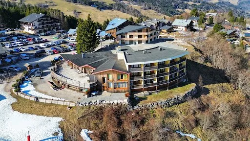 Propriété 4 pièces 905 m²
