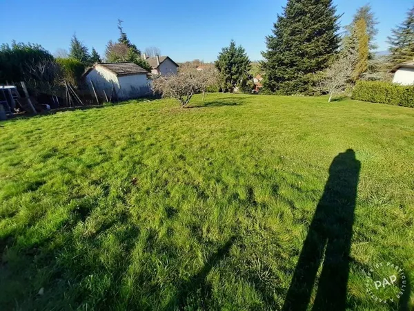 Terrain 700 m²