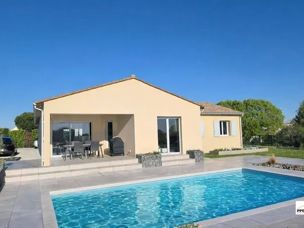 Maison de plain-pied 4 pièces 125 m²