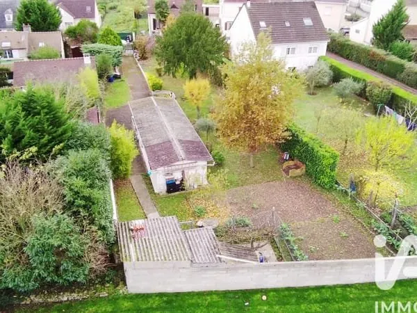 Terrain 850 m²