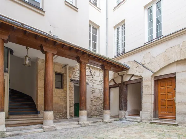 Loue appartement meublé