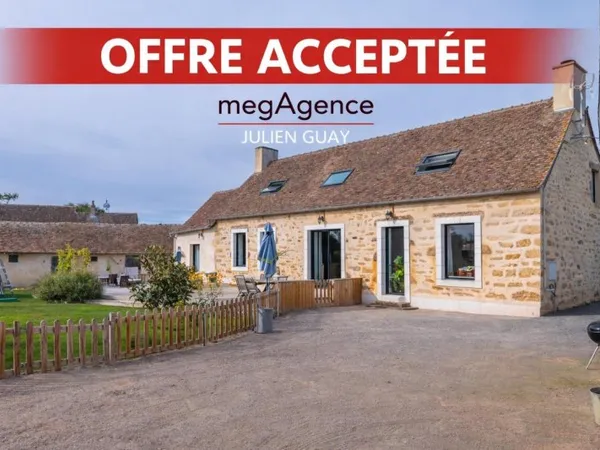 Fermette rénovée + Dépendances