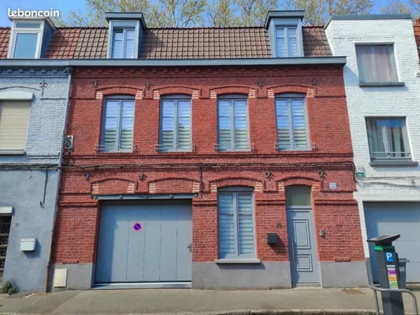 Maison 100m² rénovée garage/jardin de ville, secteur Marbrerie/Fives CAIL