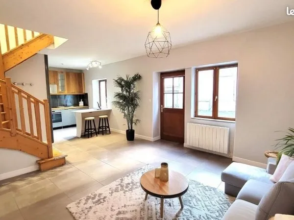 Maison/appartement duplex 60 m² - Collonges-au-Mont-d'Or - gare à pied - 12 min Lyon Perrache