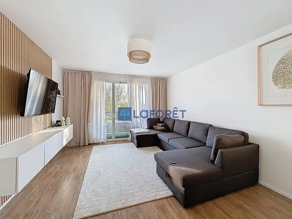 Appartement Saint Pierre Du Perray 3 pièce(s) 63 m2
