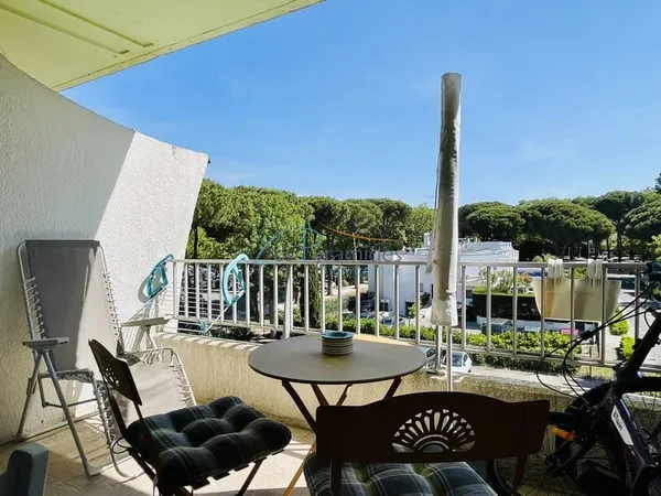 STUDIO CABINE avec PARKING, résidence sécurisée sans travaux