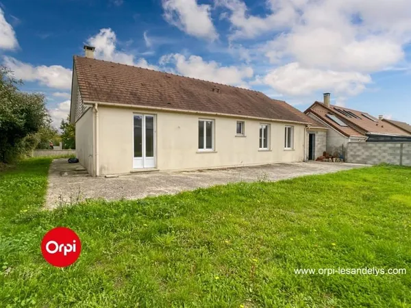 Pavillon de plain-pied - 4 chambres - Terrain 806 m² - Secteur calme