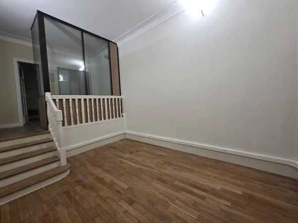 Local professionnel 51 m²