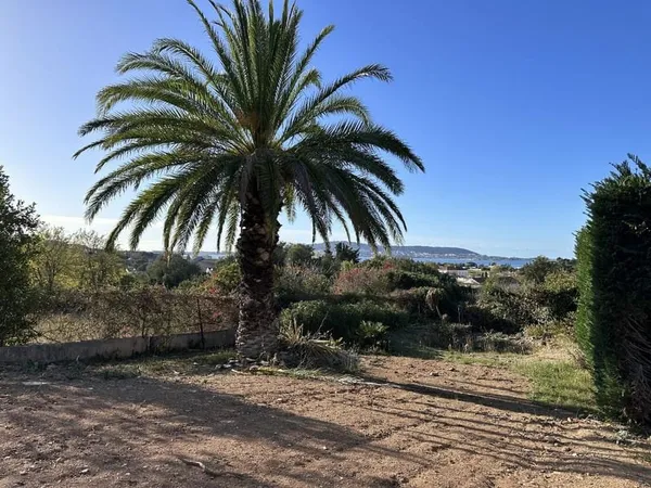 Terrain à bâtir Vente Balaruc-les-Bains  1210m² 290000€