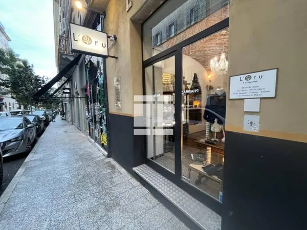 Commerce Location Bastia   70000€