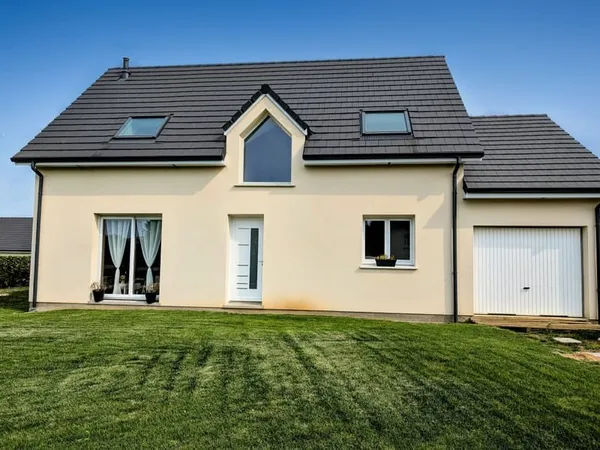 Maison de campagne récente (2023) - Proche ville