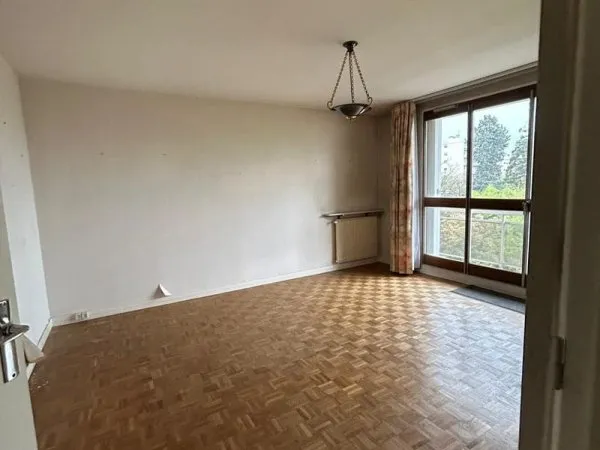 A vendre -Appartement 3 piéces avec fort potentiel -Créteil