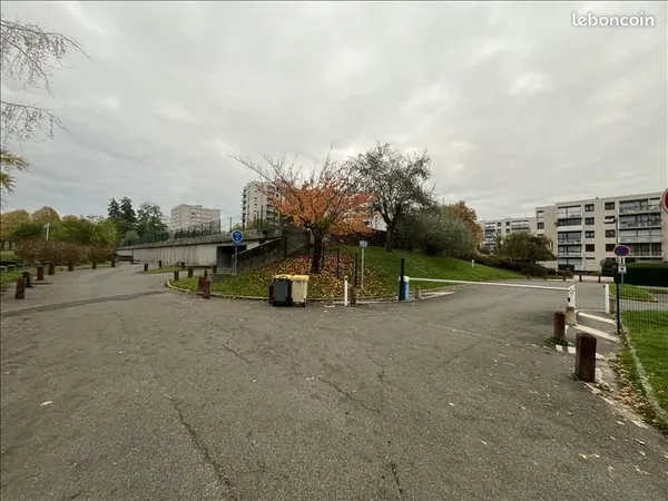 Parking Les Clayes Sous Bois