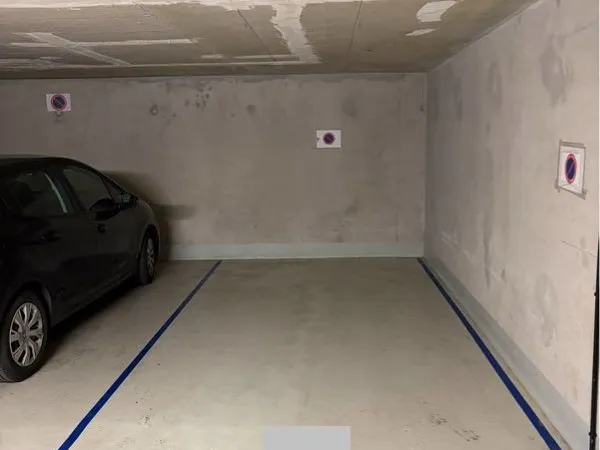 Place parking Paris 17