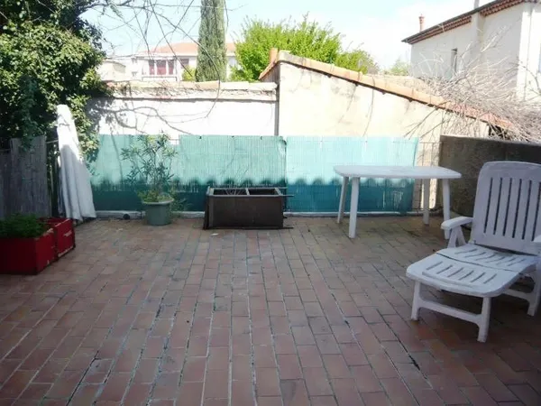 Aix-en-Provence - studio meublé avec terrasse et parking